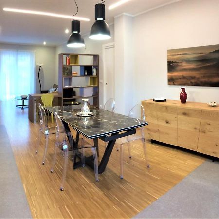 Residenza La Vedetta Apartment Alba  Bagian luar foto