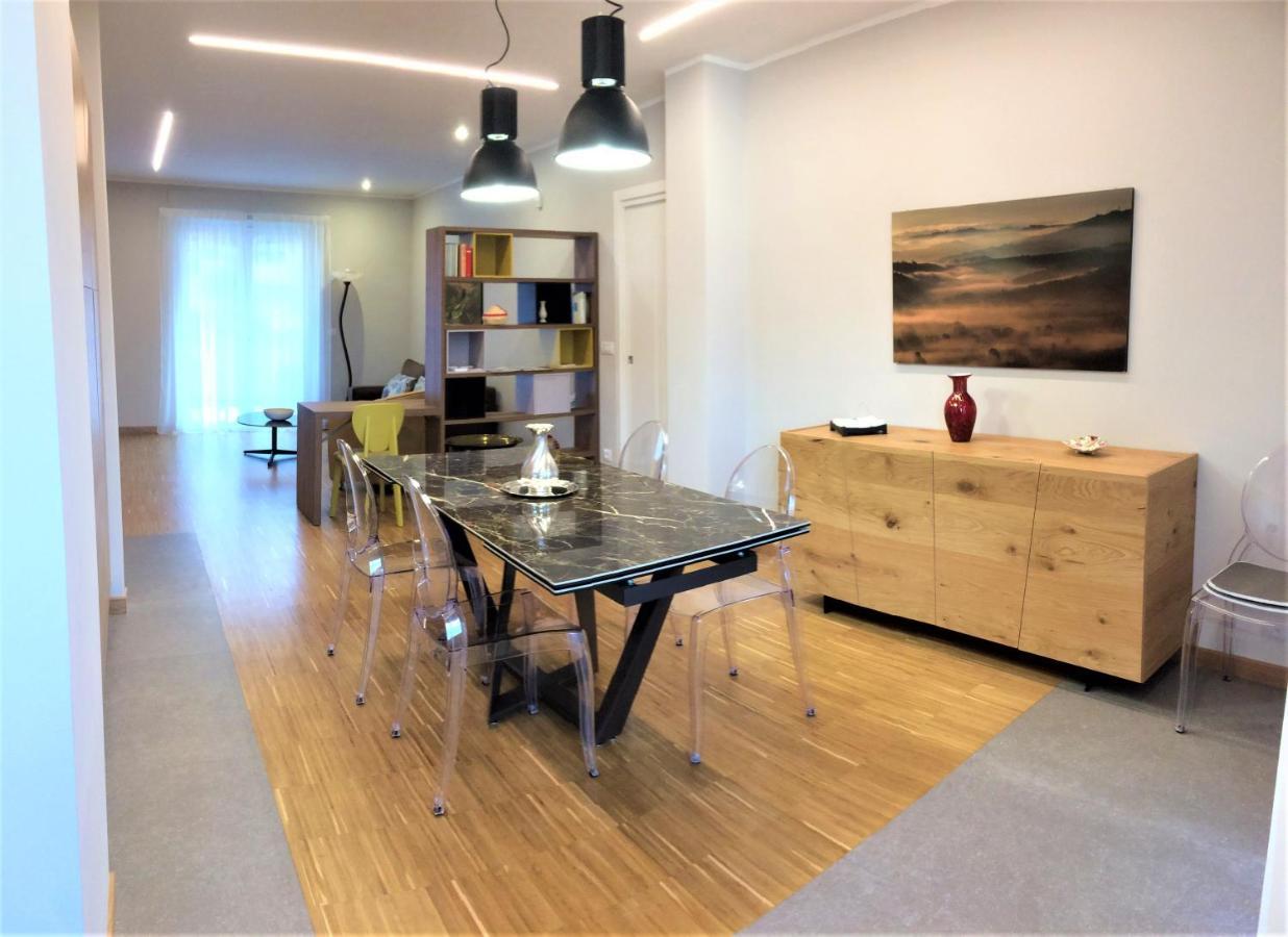 Residenza La Vedetta Apartment Alba  Bagian luar foto